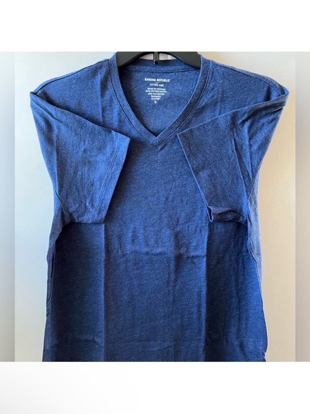 Banana Republic Factory Men's Heathered Blue V-Neck Tee Sz Small - Picture 4 of 6